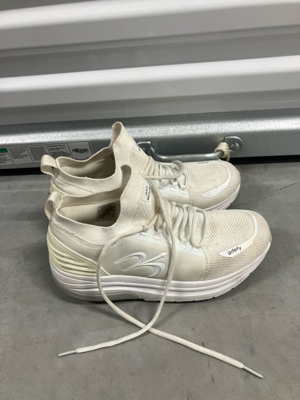 Gdefy by Gravity Defyer Comfort Fit MATeeM Athletic Shoes Size 8.5